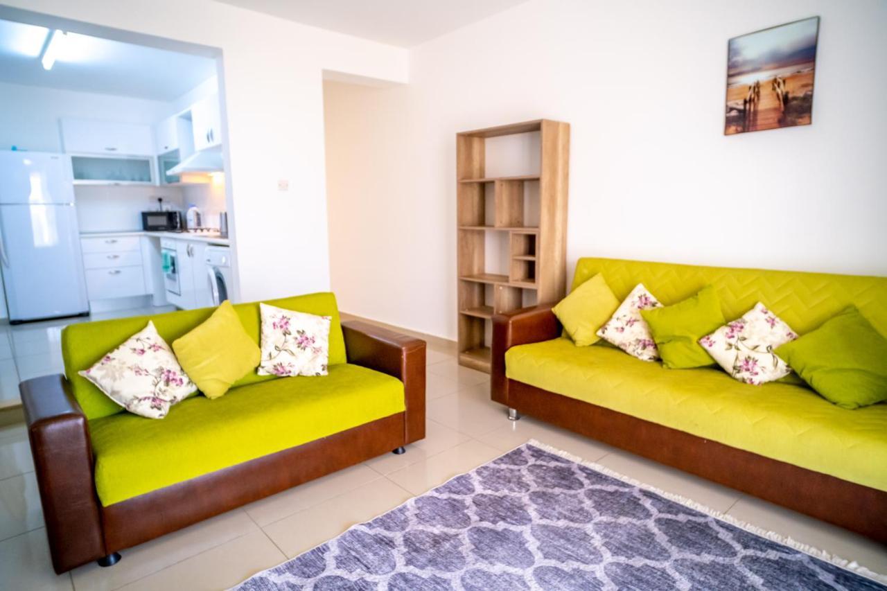 Spacious Three-Bedroom Apartment With Sea View A3 Кирения Экстерьер фото
