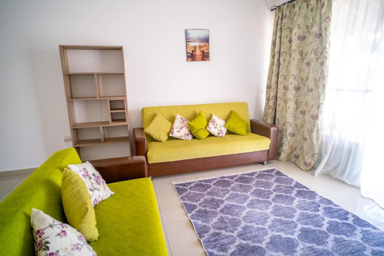 Spacious Three-Bedroom Apartment With Sea View A3 Кирения Экстерьер фото